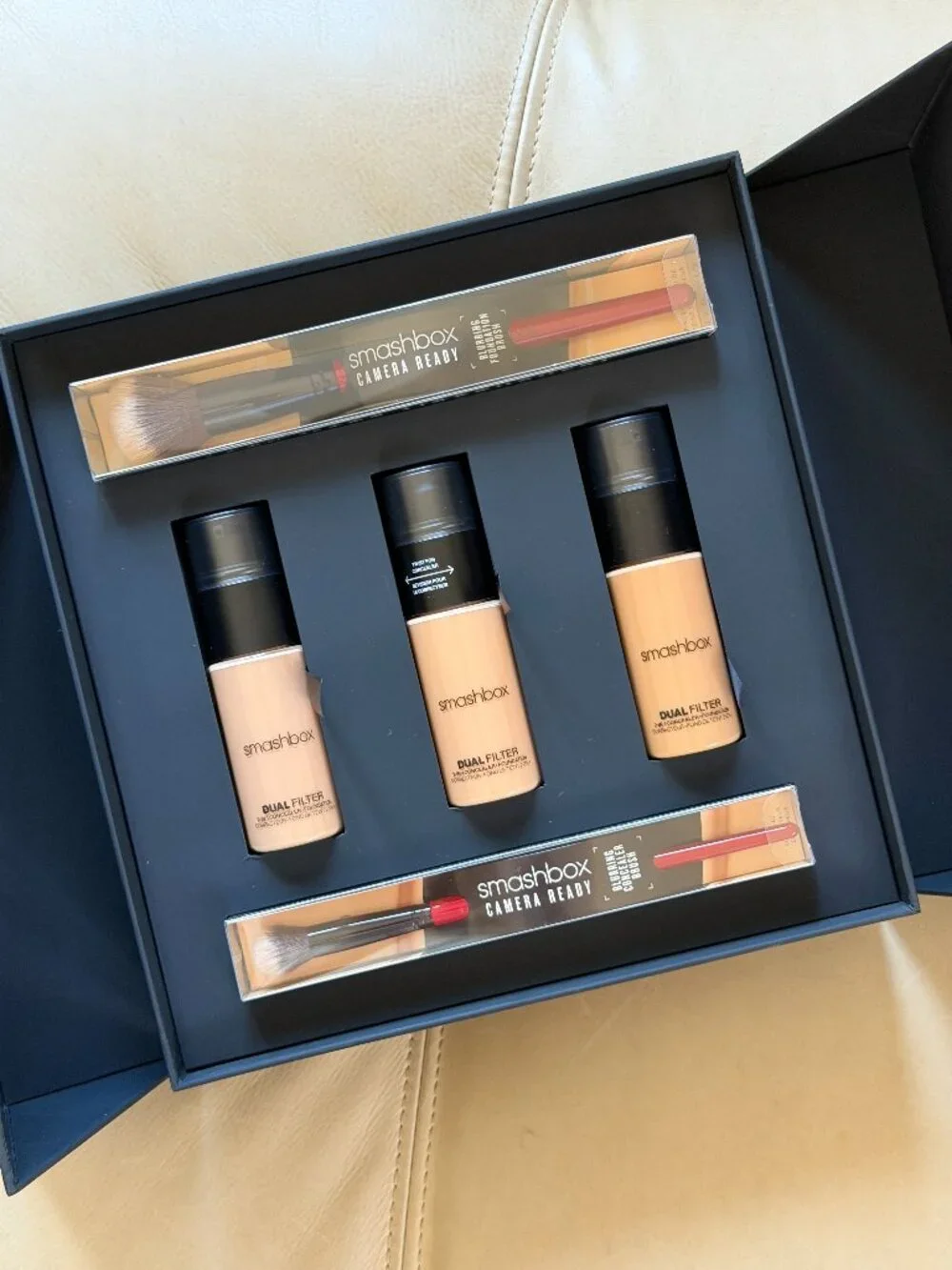 Smashbox |  Dual Filter 2-in-1 Concealer + Foundation